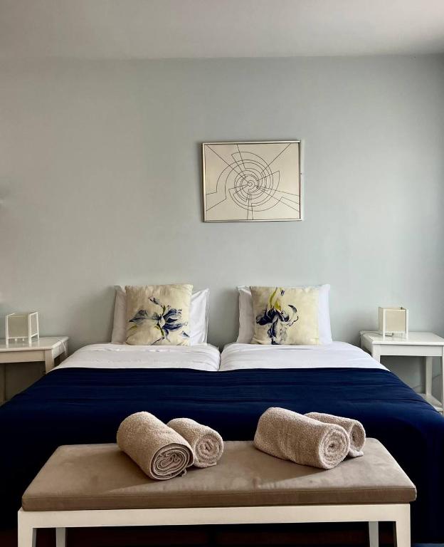 Postel nebo postele na pokoji v ubytování Apartments VMadeira