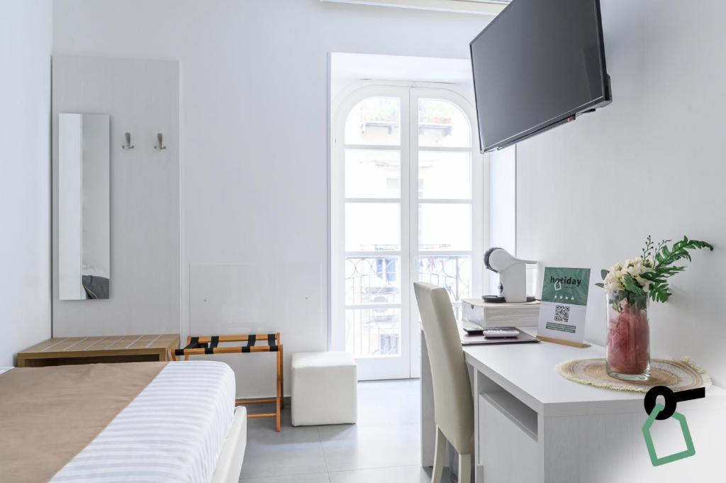 HOTIDAY Room Collection - Napoli Duomo - Resim 42