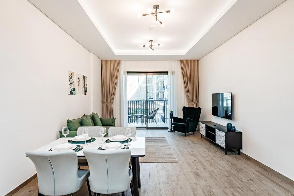 TV a/nebo společenská místnost v ubytování City Walk Green Planet View 1Br
