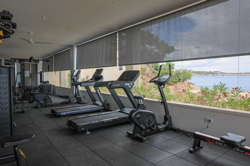 The fitness centre and/or fitness facilities at Europe Playa Marina - Adults Only