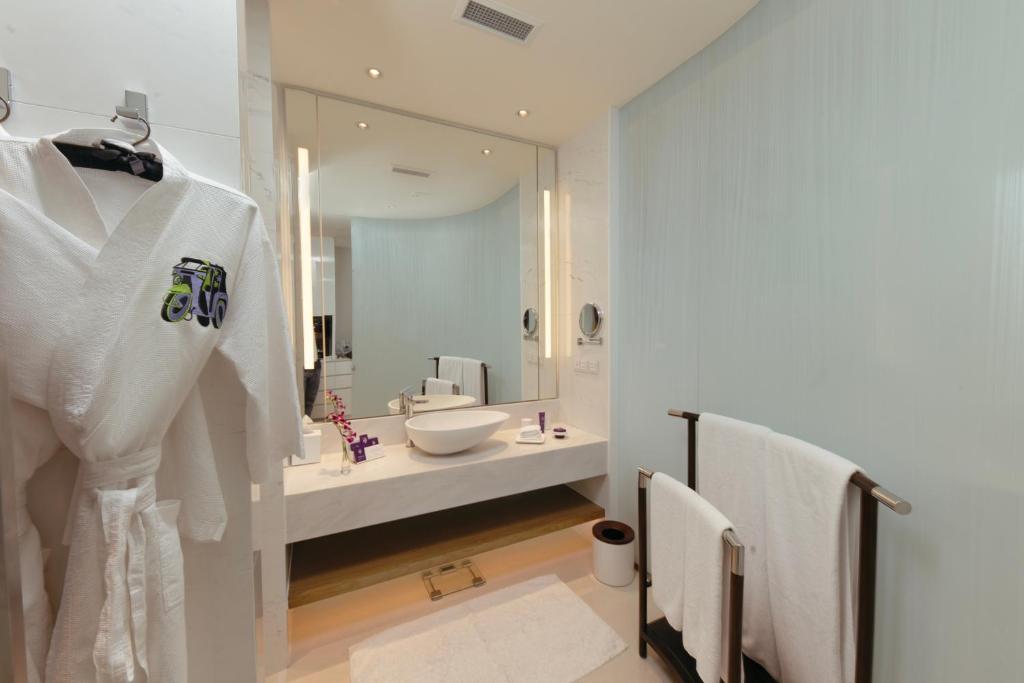 Cinnamon Life at City of Dreams - 6