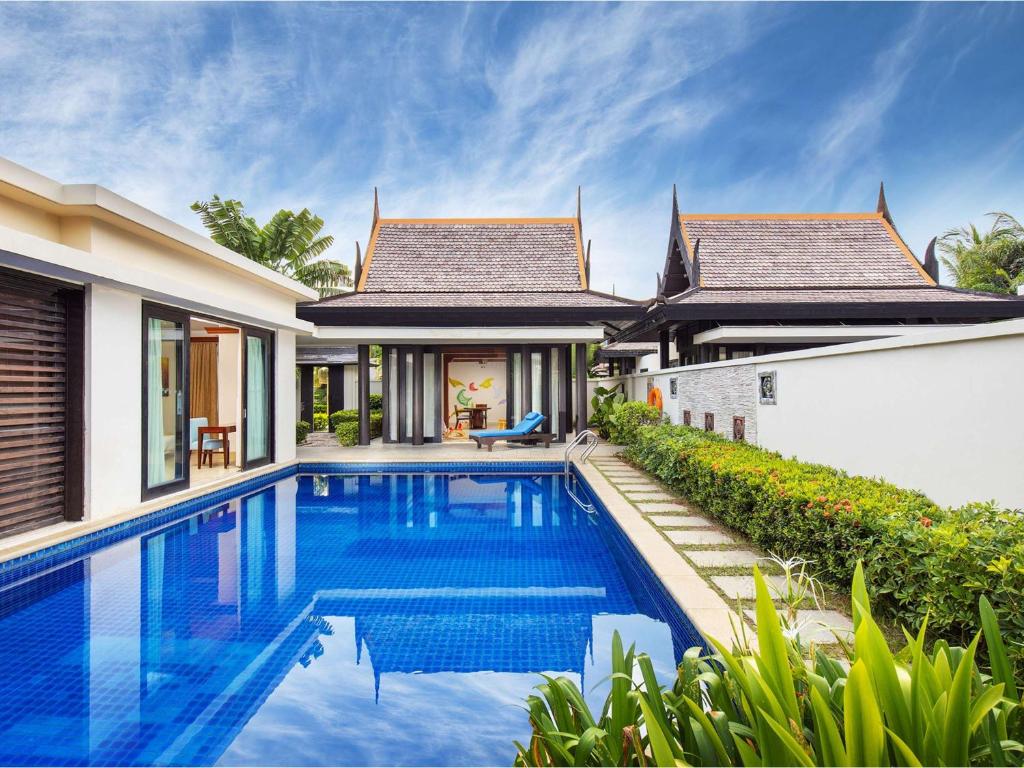 Bazén v ubytování Pullman Sanya Yalong Bay Villas & Resort nebo v jeho okolí