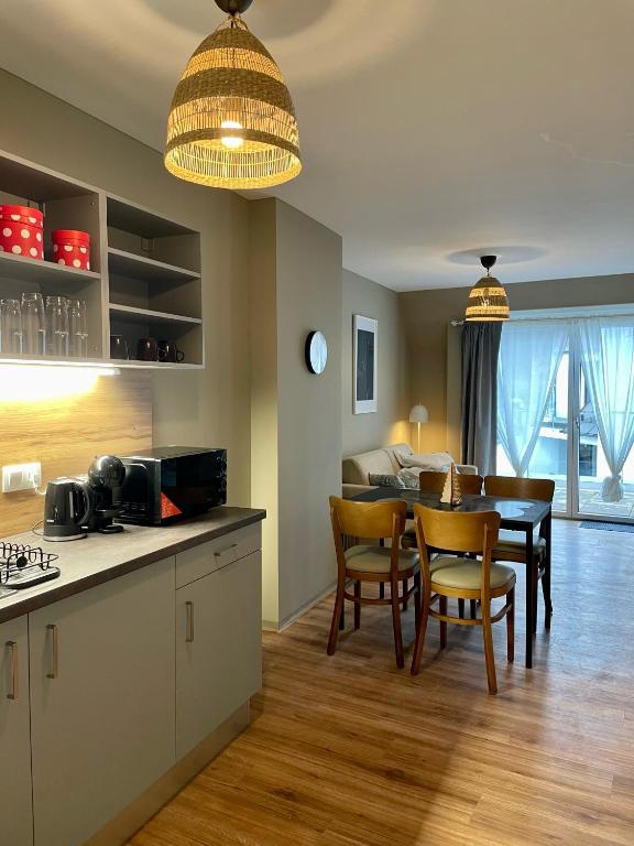 Kuchyň nebo kuchyňský kout v ubytování Nest Natur Hostel