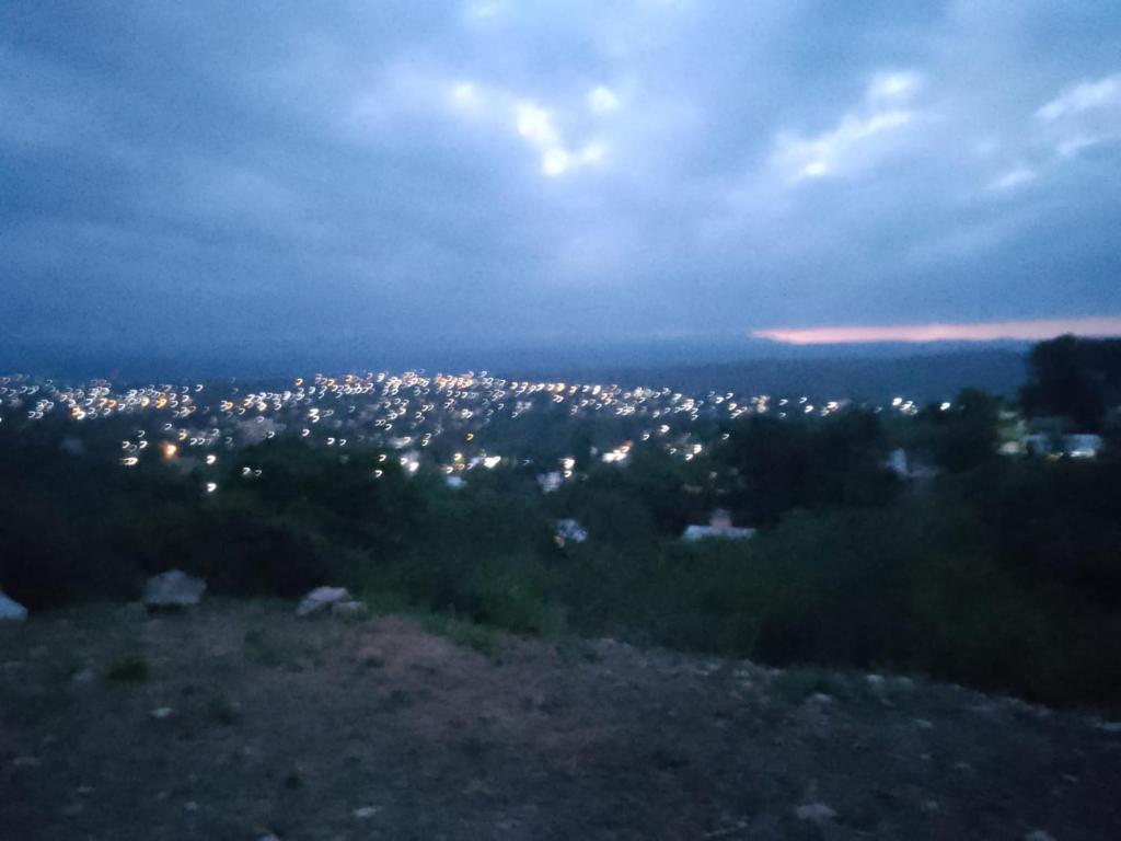 Příroda nedaleko luxury tent