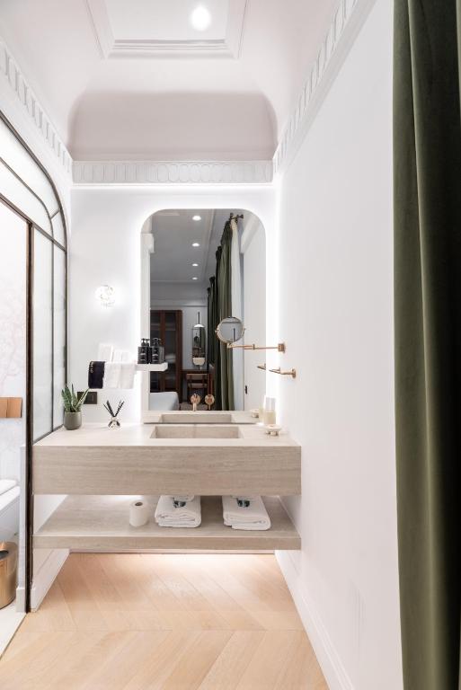 Emerald Hotel Athens - 7