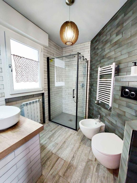 Koupelna v ubytování SWEET HOME & WELLNESS affittacamere