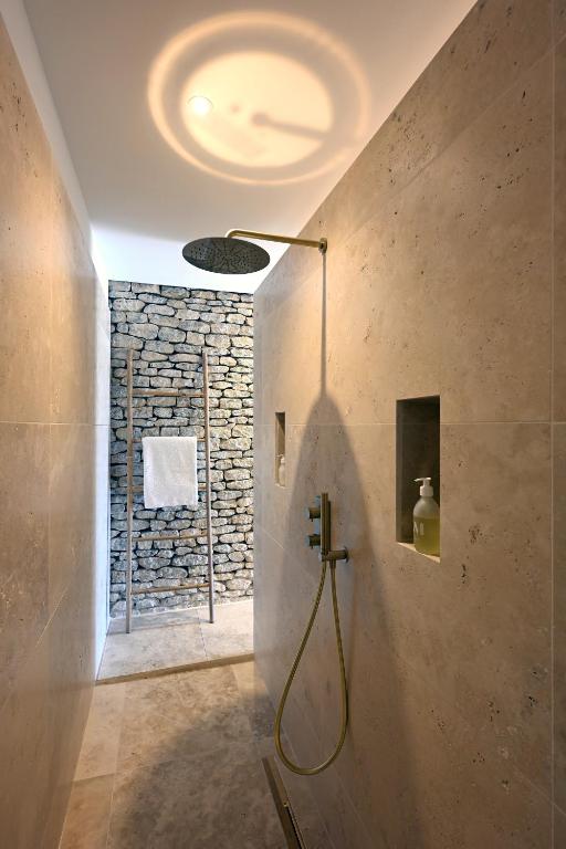 Koupelna v ubytování La Suite Gordes