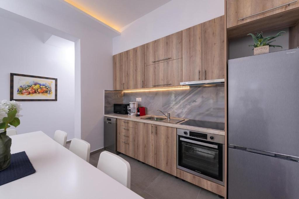 Kuchyňa alebo kuchynka v ubytovaní Venezian View Apartment