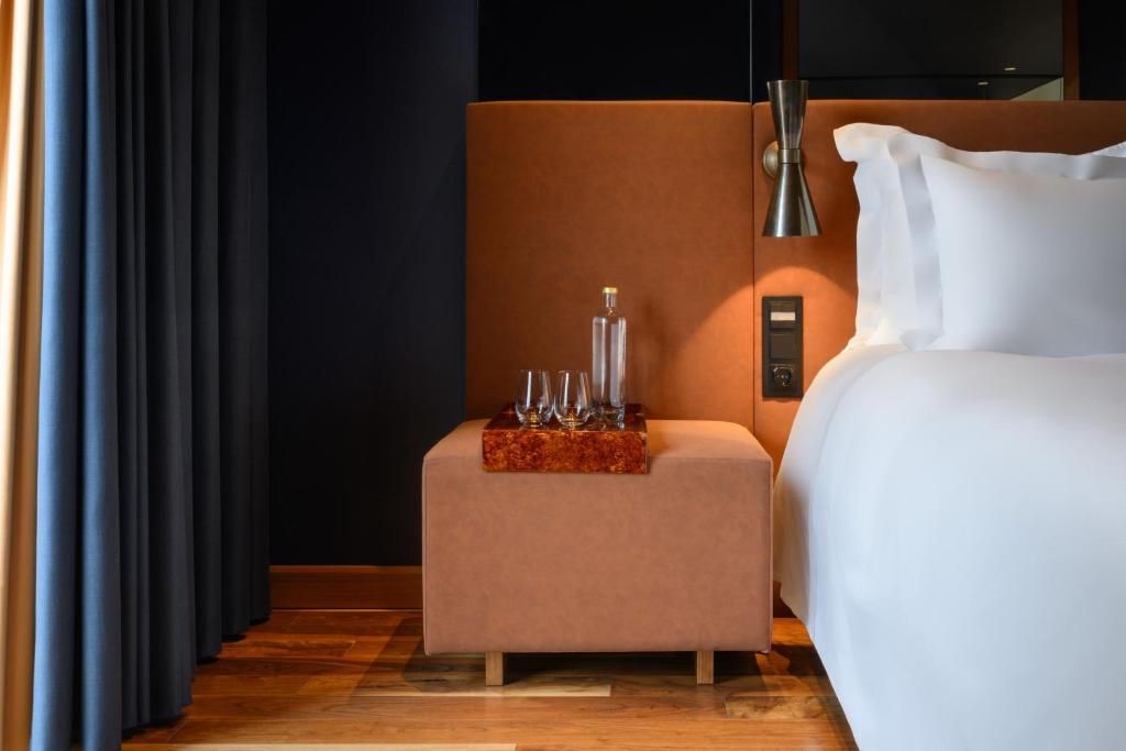 Cama ou camas em um quarto em Forte de Gaia, Autograph Collection