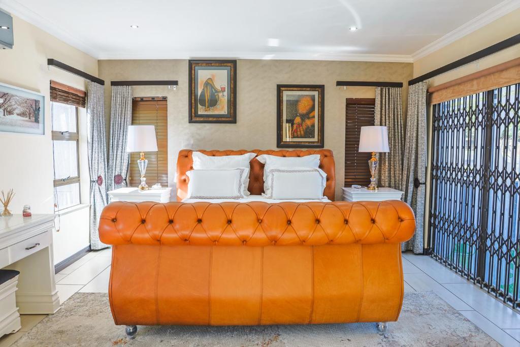 Posezení v ubytování The Taurus