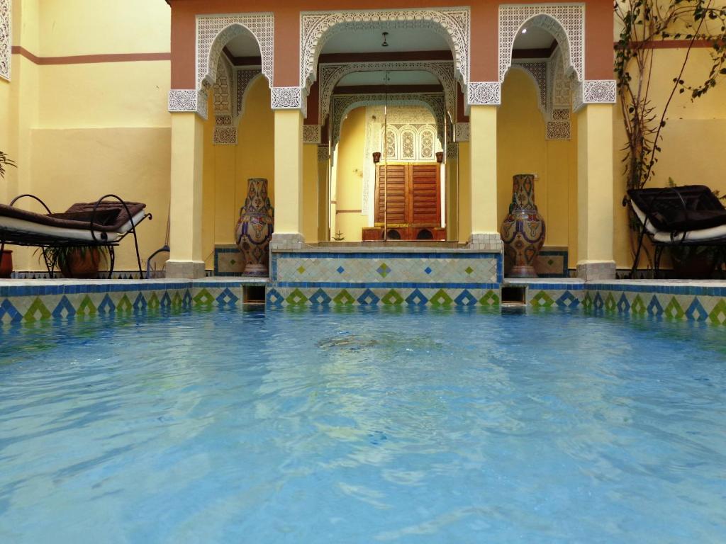 Bazén v ubytování Riad Zitouna nebo v jeho okolí