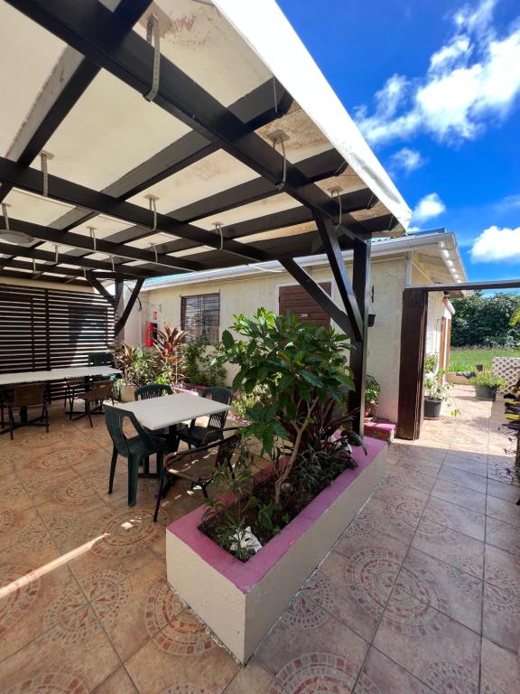 Over The Hill Residence - Your Tranquil Oasis - Appartement 2 Chambres