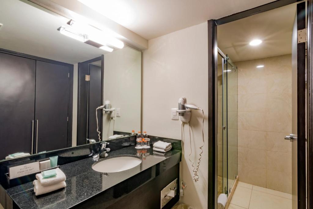 Koupelna v ubytování Hotel Lucerna Tijuana
