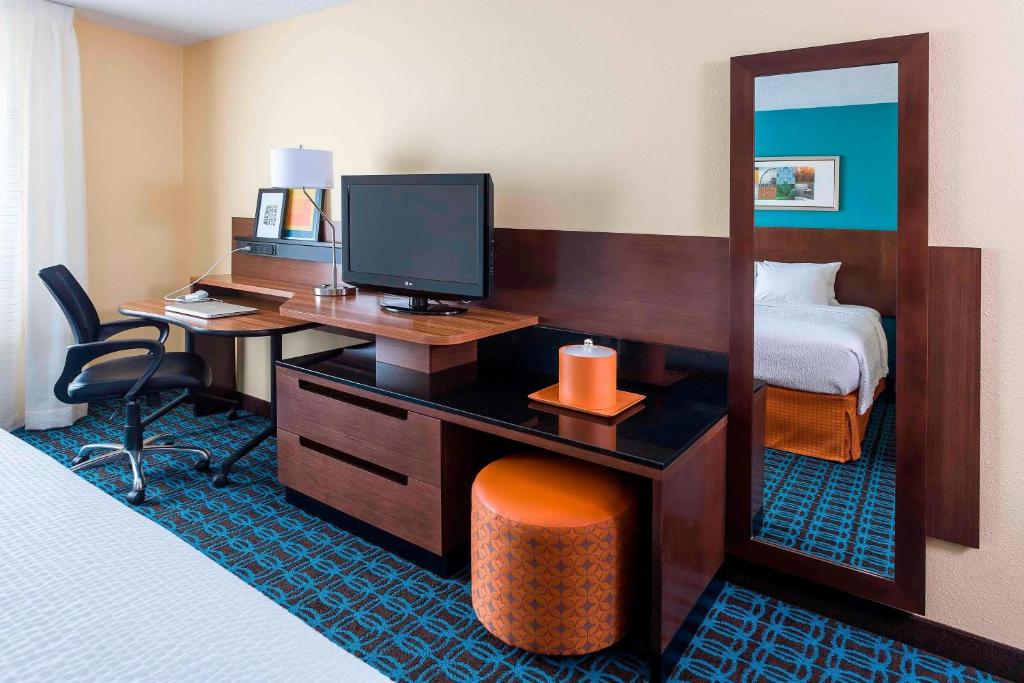 Fairfield Inn & Suites Mansfield Ontario photo