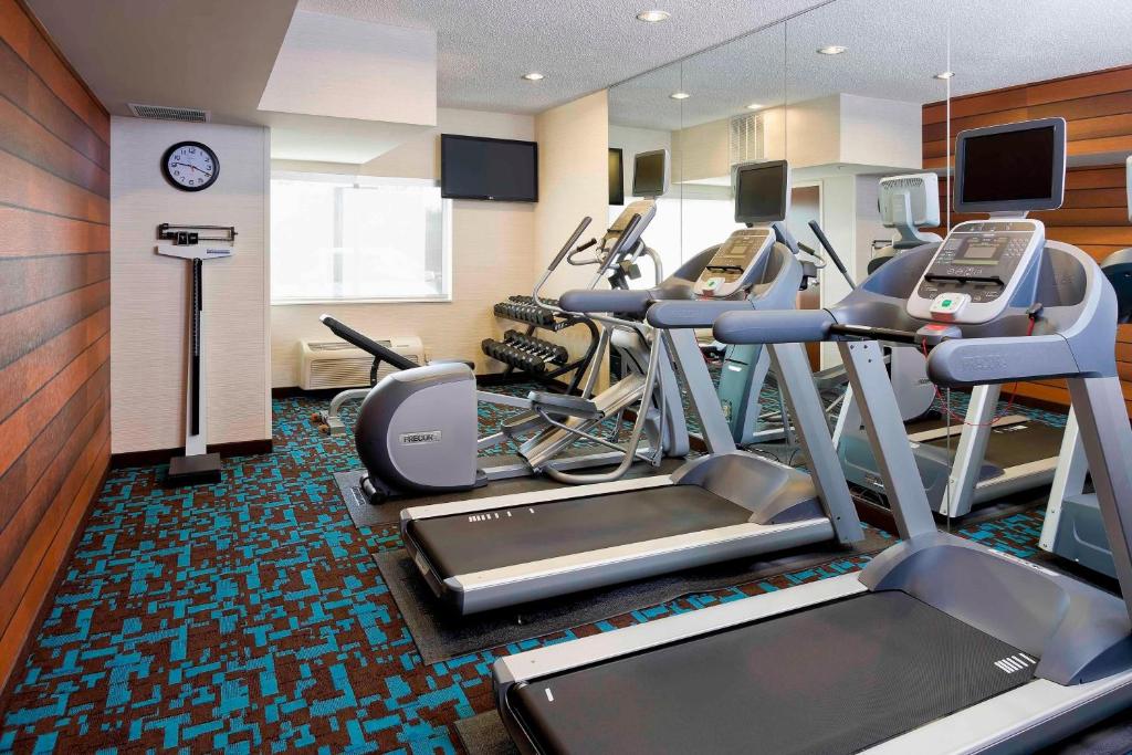 Fairfield Inn & Suites Mansfield Ontario photo