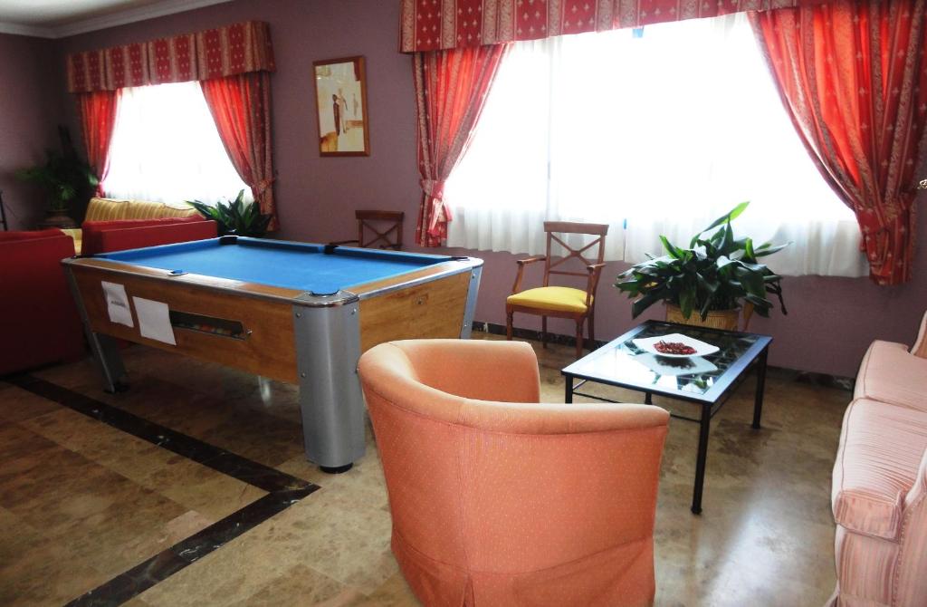 Biliár nebo kulečník v ubytování Hotel Mirador