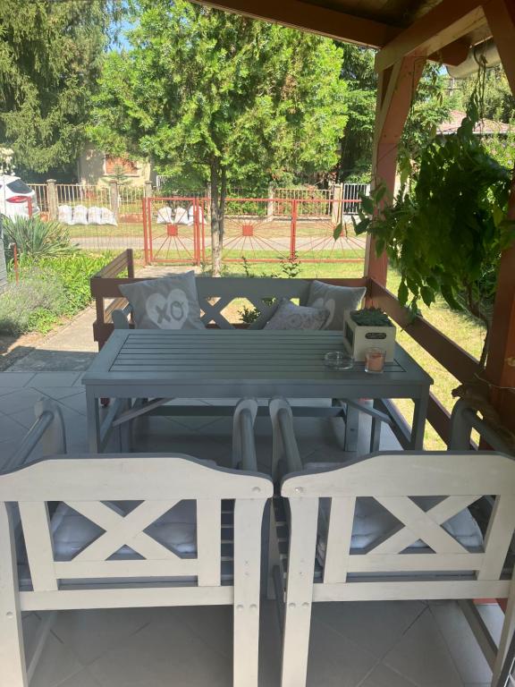 Fotografia z galérie ubytovania Karneol Apartman v destinácii Balatonfenyves