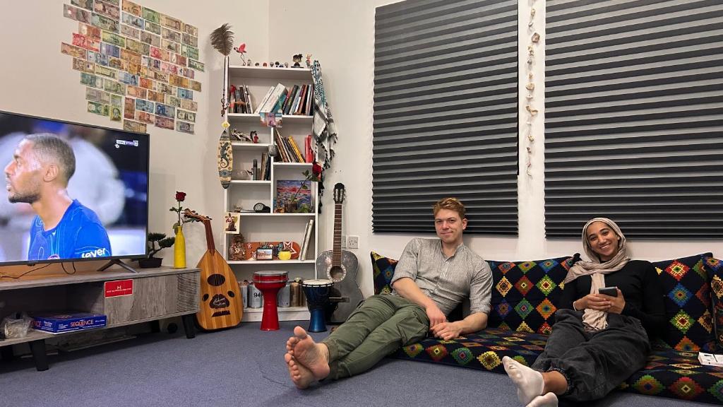 TV a/nebo společenská místnost v ubytování Basil Hostel