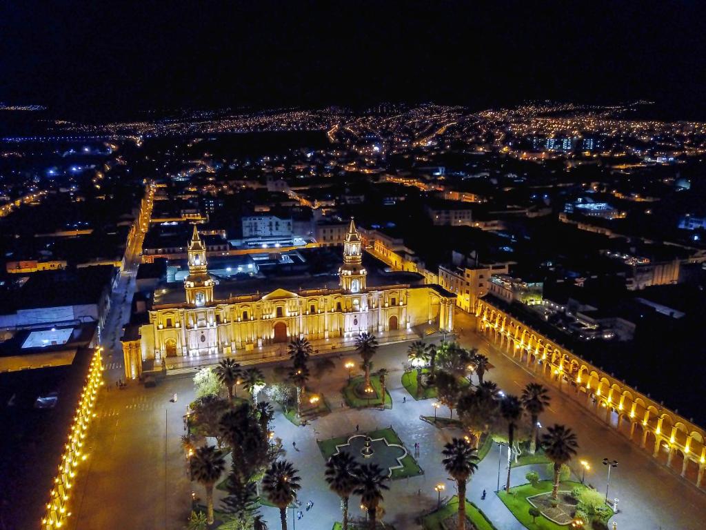 Nespecifikovaný výhled na destinaci Arequipa nebo výhled na město při pohledu z penzionu