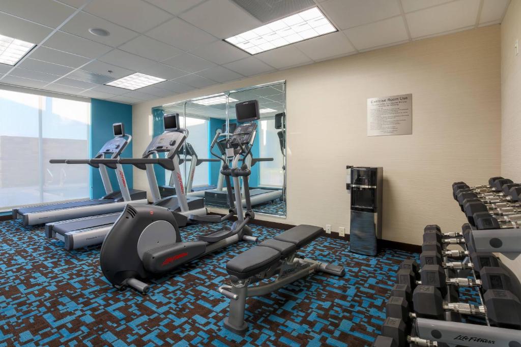 Fitness centrum a/nebo fitness zařízení v ubytování Fairfield Inn & Suites by Marriott Cotulla