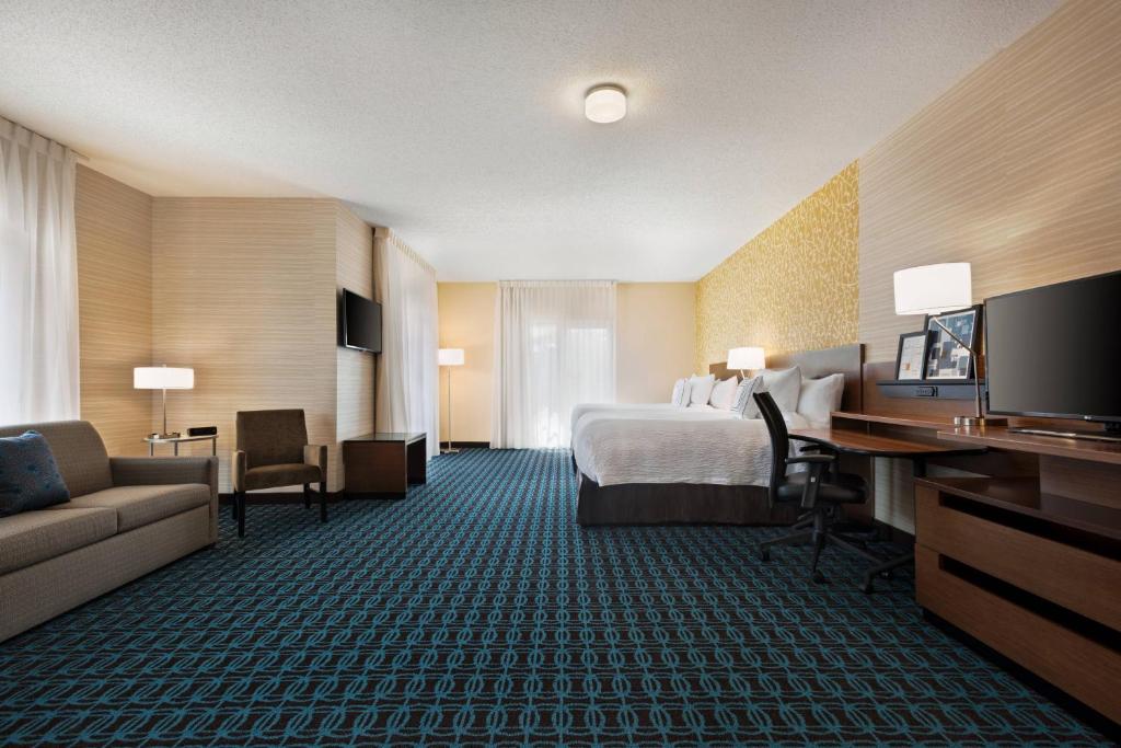 Fairfield Inn & Suites by Marriott Charlottesville Downtown/University Area photo