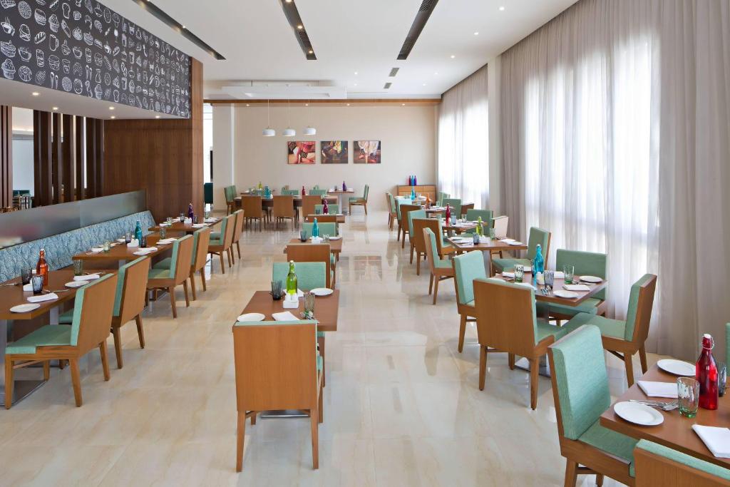 Restaurace v ubytování Fairfield by Marriott Coimbatore