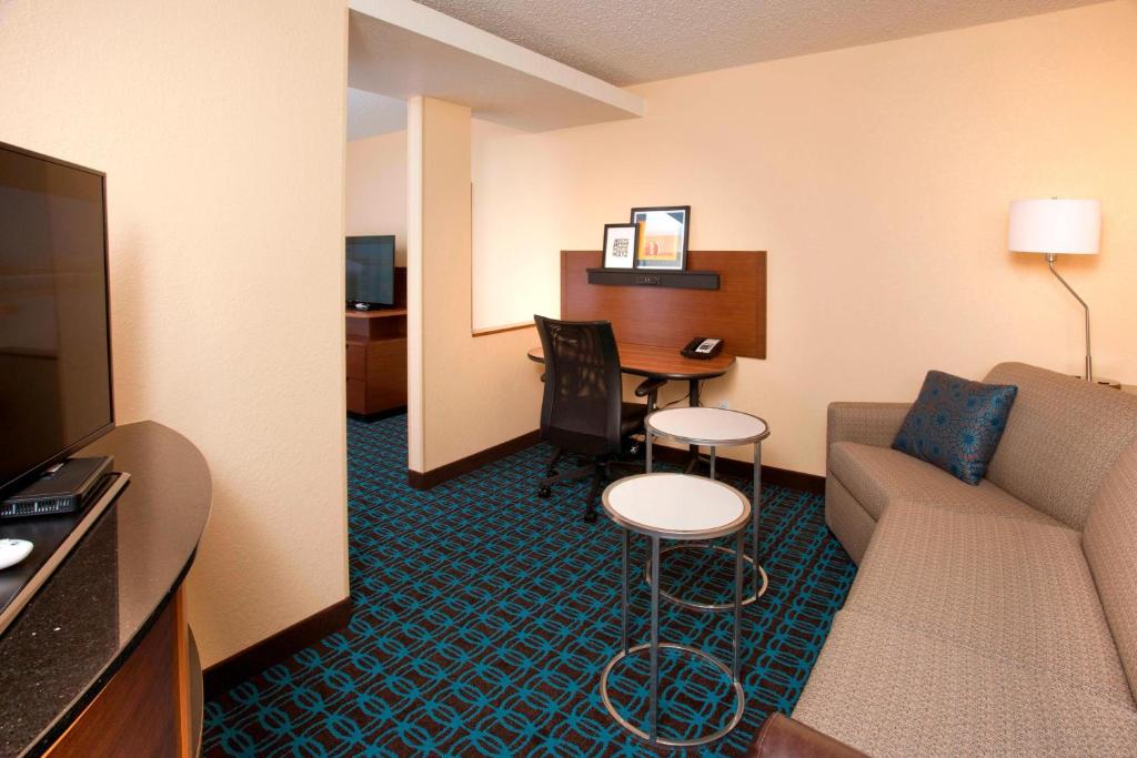 Fairfield Inn by Marriott Denver / Westminster - King Suite