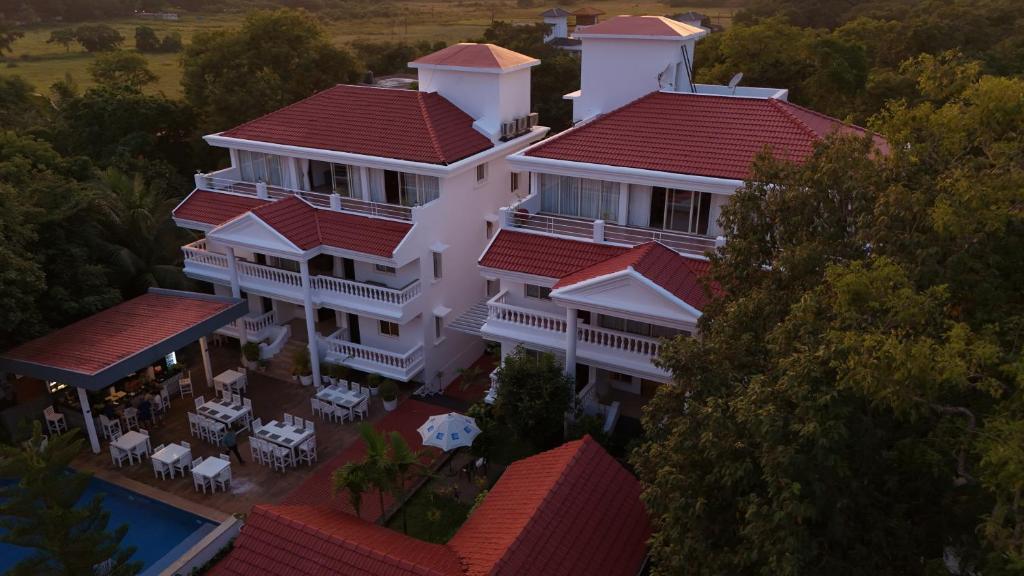 Bazén v ubytování Casa Ahaana Resort Vagator, By Lavin Hotels nebo v jeho okolí