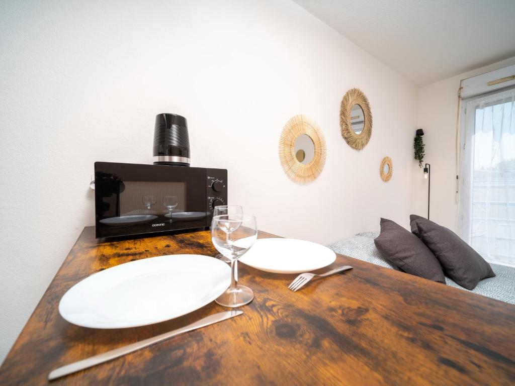 Appartement tout équipe à 6min de St Charles - Studio