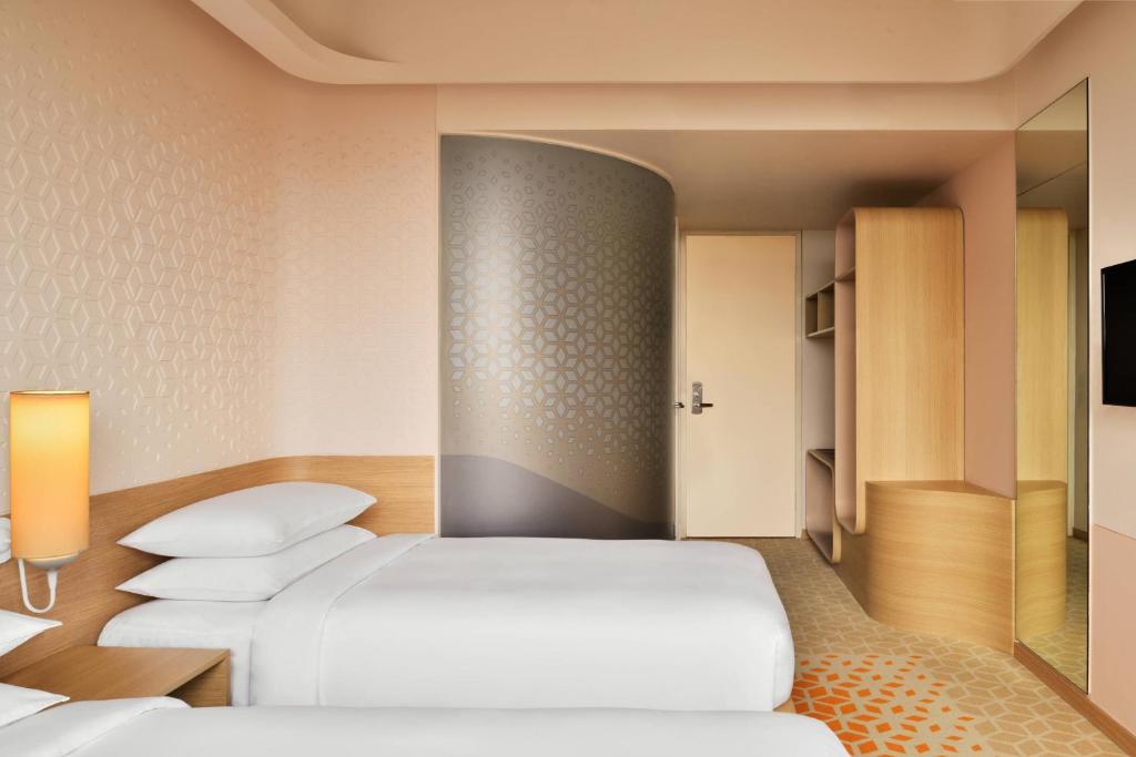 Fairfield by Marriott Chennai Mahindra World City - Superior Twin Guest Room
