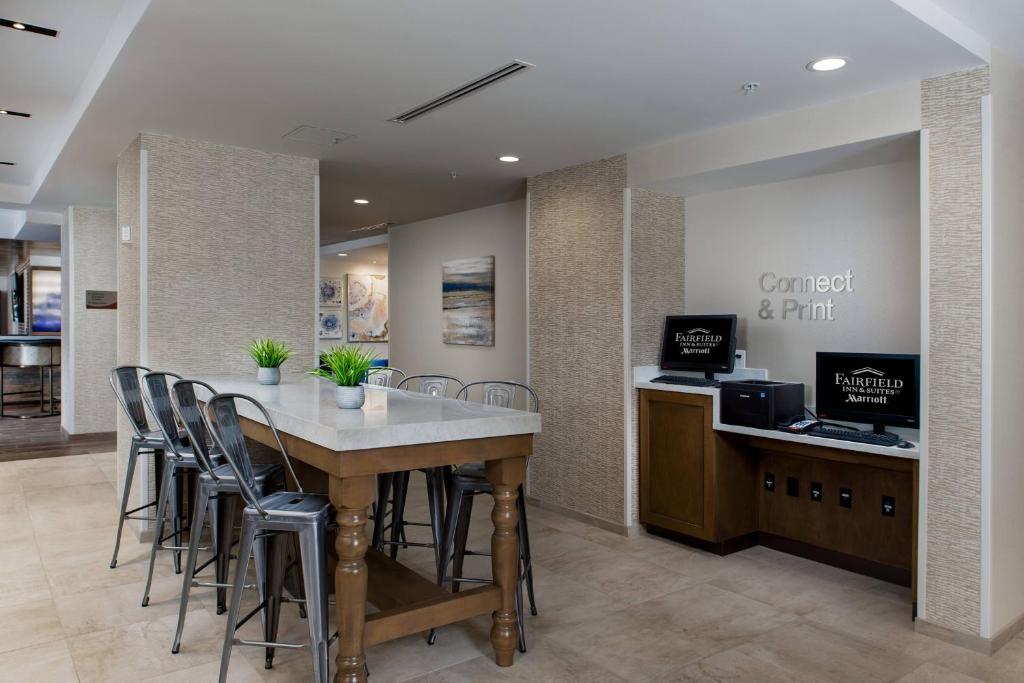 Fairfield Inn & Suites Fort Worth Downtown/Convention Center photo