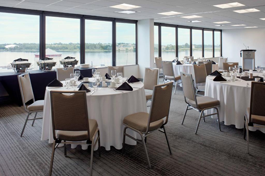Konferenční prostory v ubytování Delta Hotels by Marriott Kingston Waterfront