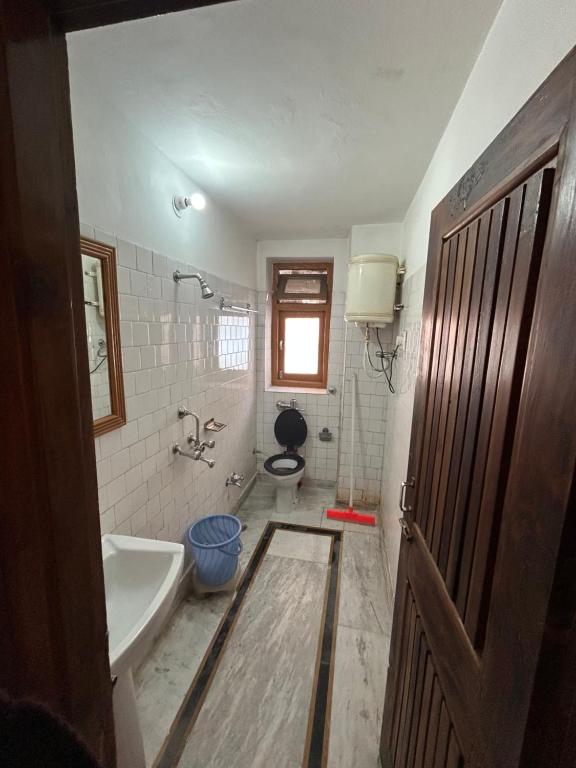 Koupelna v ubytování Hotel BHRIGU