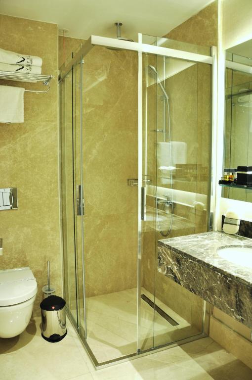Koupelna v ubytování Veyron Hotels & SPA