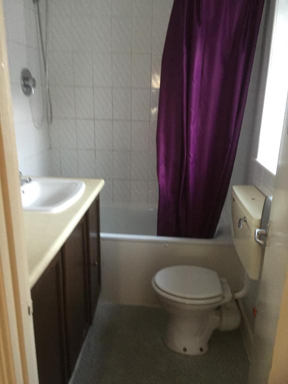 Colnbrook Lodge Guest House - Budget Double Room With Shared Bathroom