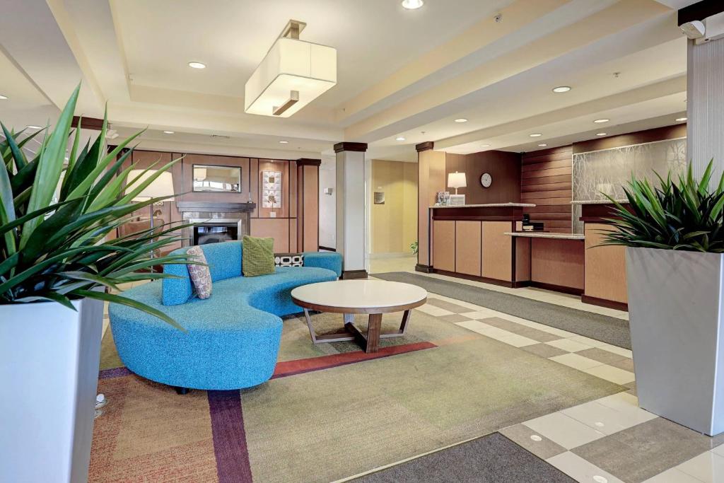Posezení v ubytování Fairfield Inn & Suites by Marriott Edison - South Plainfield