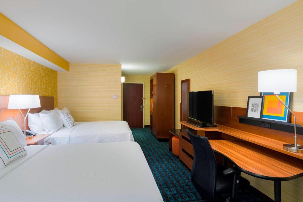 Postel nebo postele na pokoji v ubytování Fairfield Inn & Suites by Marriott Paramus