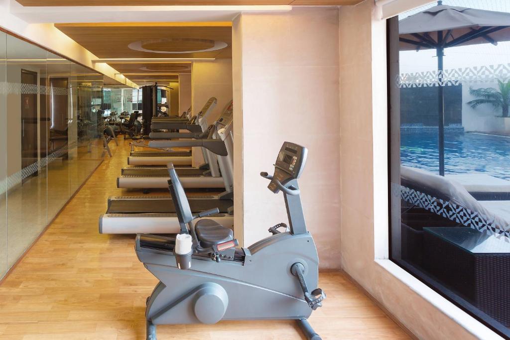 Fitness centrum a/nebo fitness zařízení v ubytování Four Points by Sheraton Jaipur, City Square