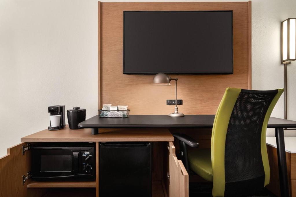 Una cocina o cocineta en Fairfield Inn Scranton
