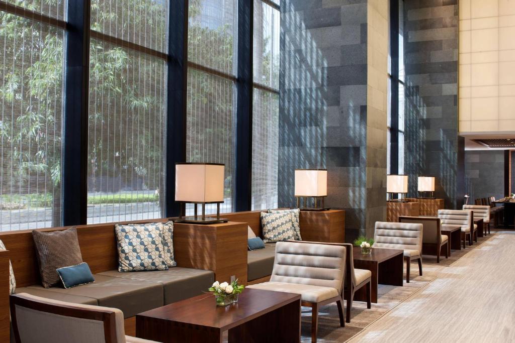 Posezení v ubytování Four Points by Sheraton Jakarta Thamrin
