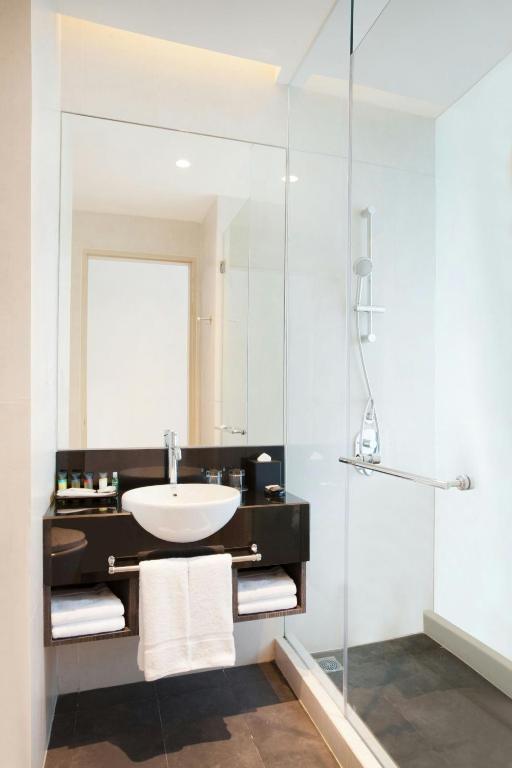 Koupelna v ubytování Four Points by Sheraton Jakarta Thamrin