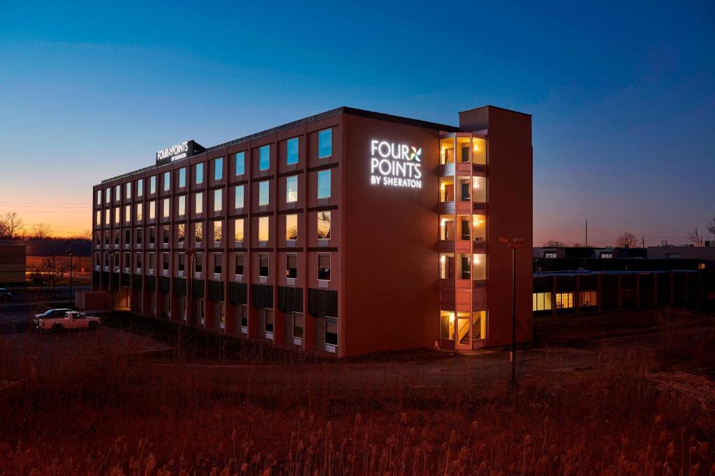 Four Points by Sheraton Cleveland-Eastlake photo