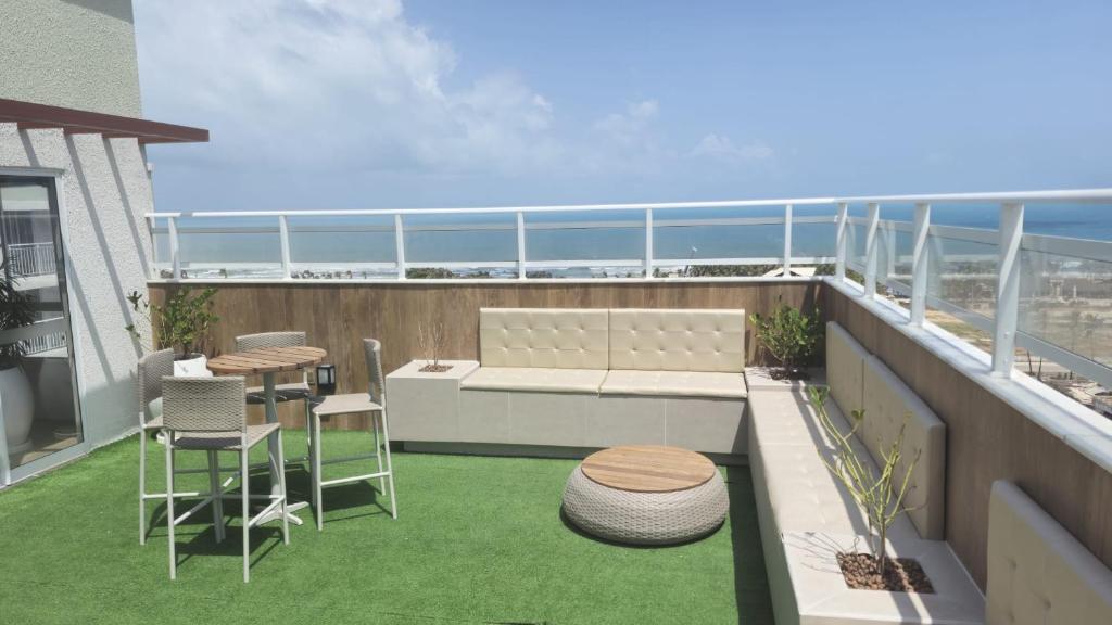 Μπαλκόνι ή βεράντα στο Appartement tout confort au bord de mer