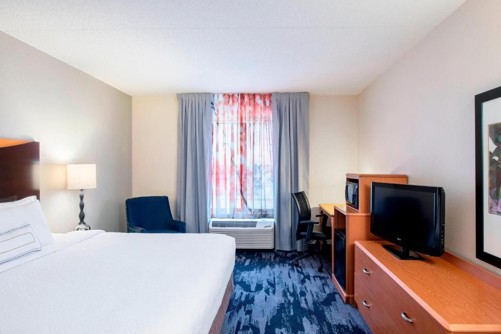 TV a/nebo společenská místnost v ubytování Fairfield Inn & Suites by Marriott Winnipeg