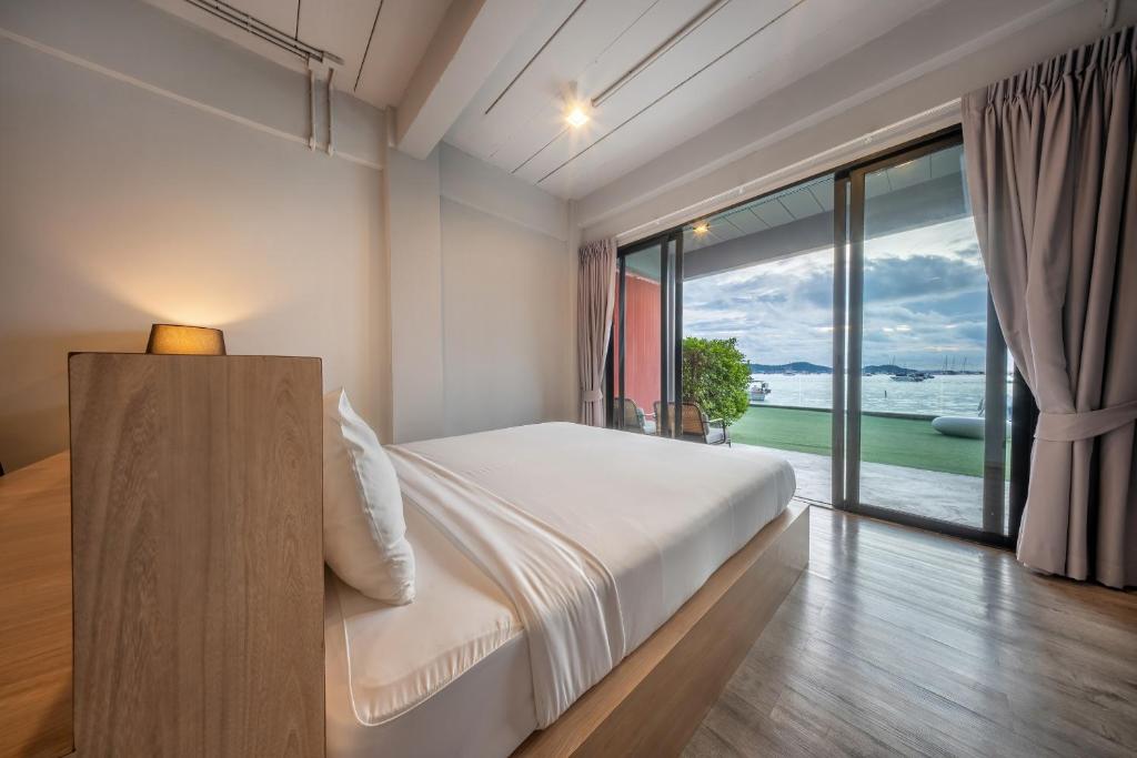 Arch39 Phuket Beach Front - SHA Plus - Chambre Double De Luxe