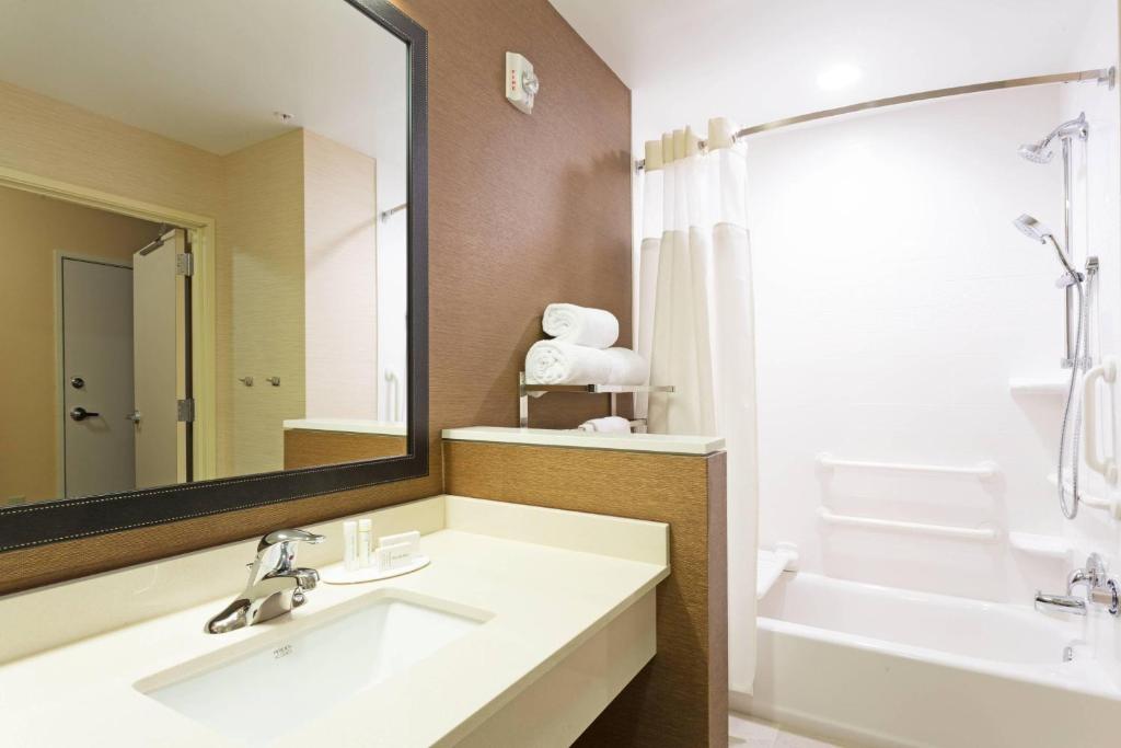 Fairfield Inn & Suites By Marriott Fort Lauderdale Downtown/Las Olas photo