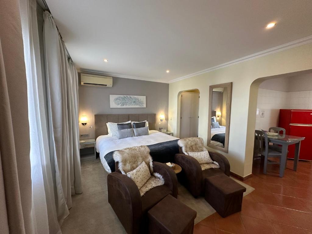 Casa Paula Apartments - 4