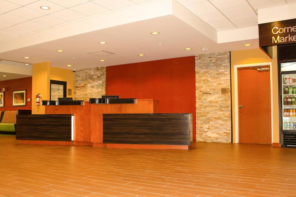 Fairfield Inn & Suites by Marriott Toronto Mississauga - Resim 18