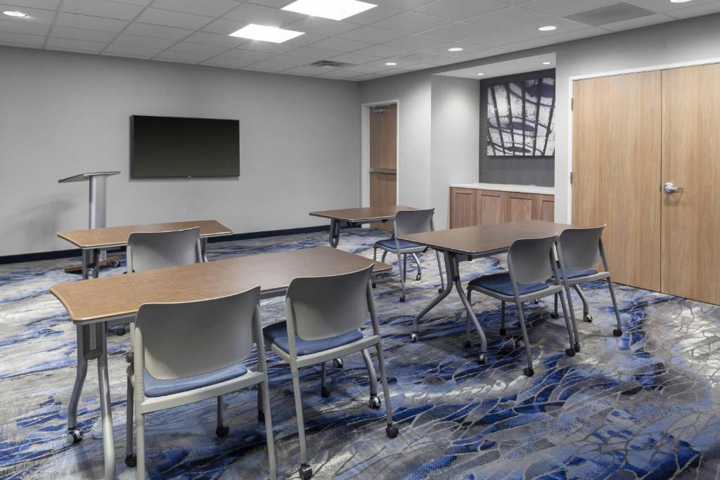 Fairfield Inn & Suites by Marriott Fort Collins South photo