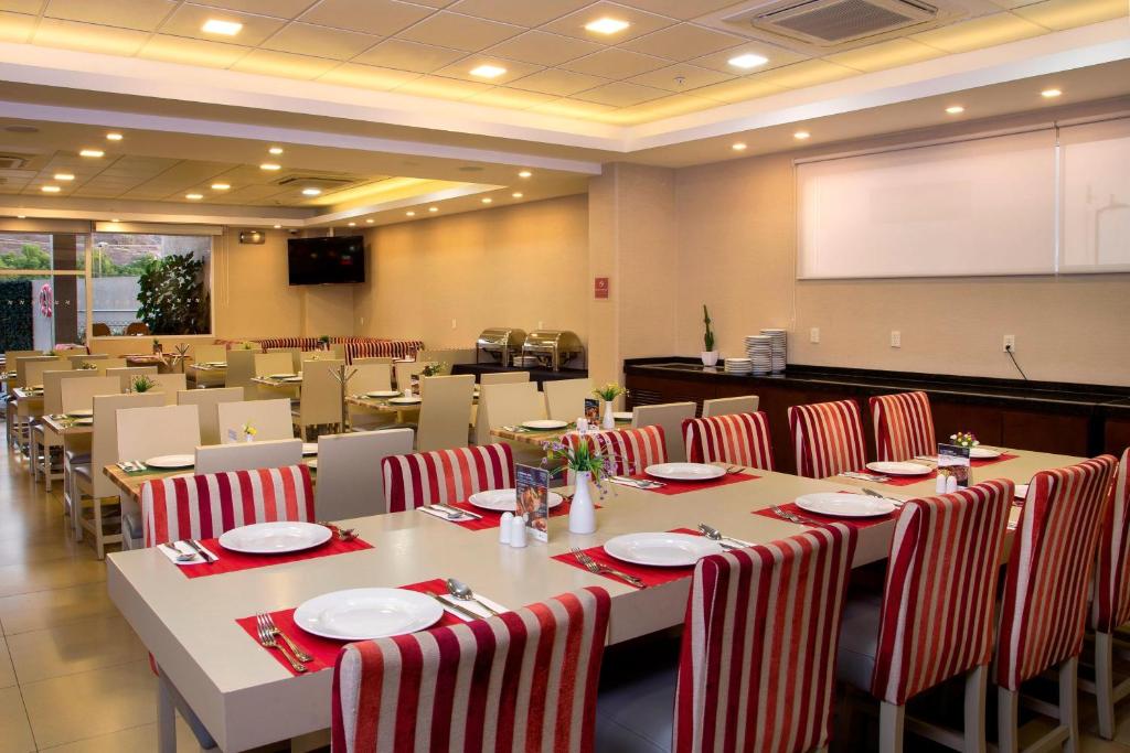 Restaurace v ubytování Four Points by Sheraton Queretaro Norte